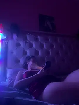 Flossy_Vettie live cam on StripChat