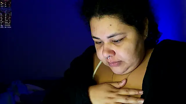 xlatinastar webcam