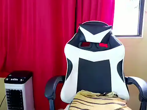 lovelyxmorena webcam