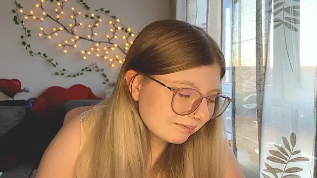 YukiBlush webcam