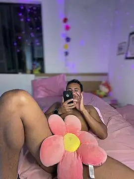 Simone_Miller webcam