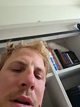 cumbedaddysbadgirl webcam