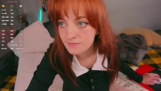 Alice_CutePerv webcam