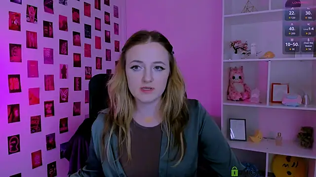 luna_berryy webcam