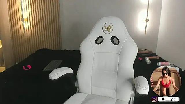 liah_cleir webcam