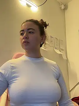 Mary_Rousee webcam
