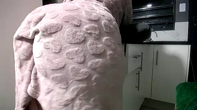 Lelety79 webcam