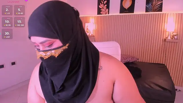 samanee_konn webcam