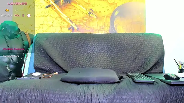 johny_bluexxx live cam on StripChat