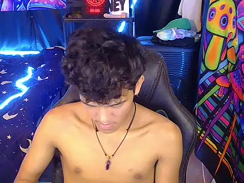 hugekenbigcock webcam