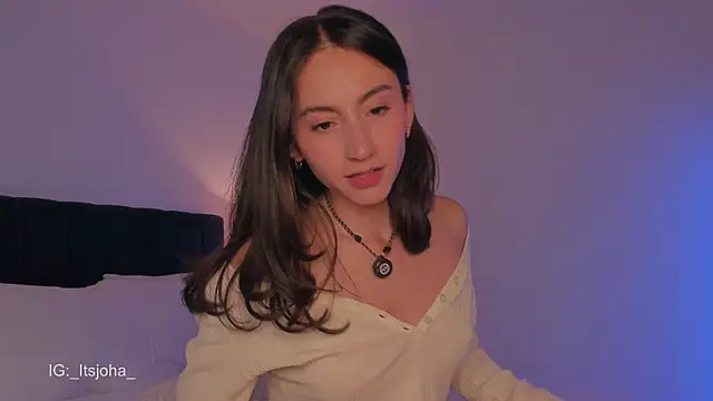 Lovinggirl_ live cam on StripChat