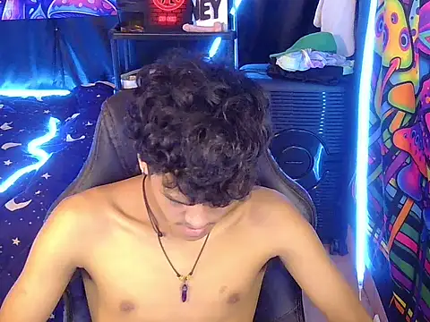 hugekenbigcock webcam