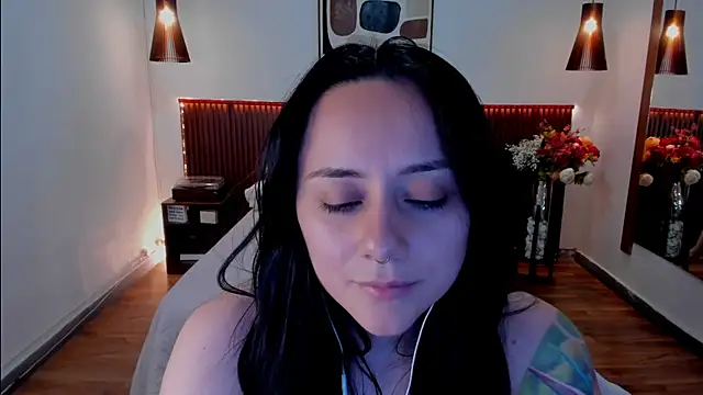 KatherineBond webcam