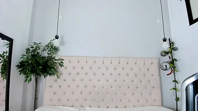Victoria_Coleman webcam