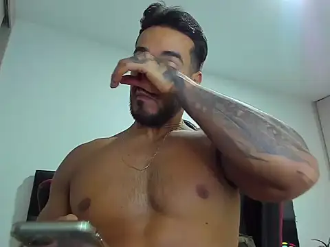 Alexander_Martines webcam
