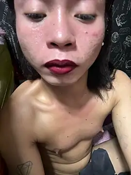 YourHotMenxie18 webcam