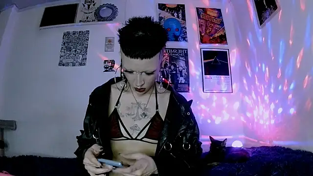 plutonbluemooon333 webcam