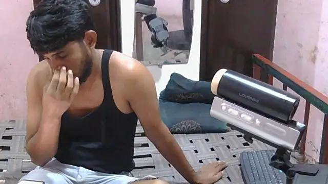 HotXKrish webcam