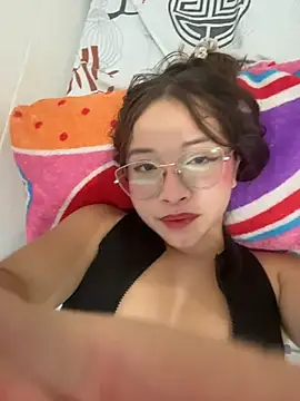 AliciaWhite_nt webcam