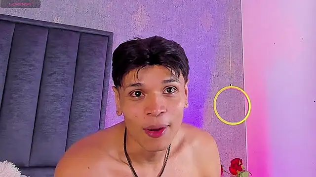 Alejandroo_Montenegro webcam