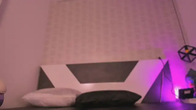 Mia_rivers__ webcam