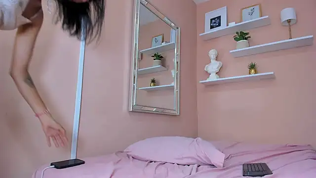 Kat_44 webcam