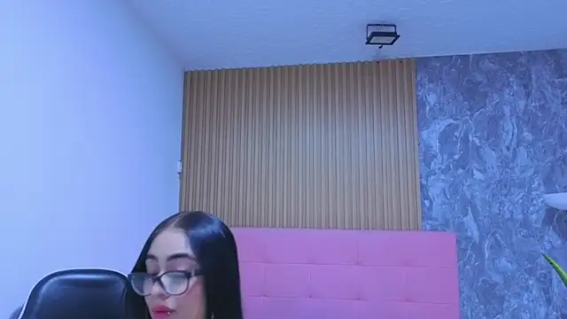 Amiee_Kovva webcam