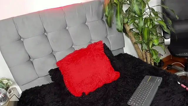 foxxy_angell webcam