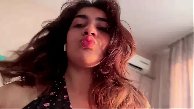 Ledi_Asthik webcam