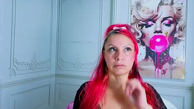 RUTHH_BUSTY69 webcam