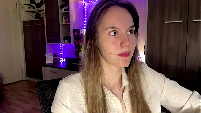 Rina_Right webcam