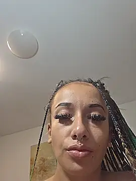 MaryPopey webcam