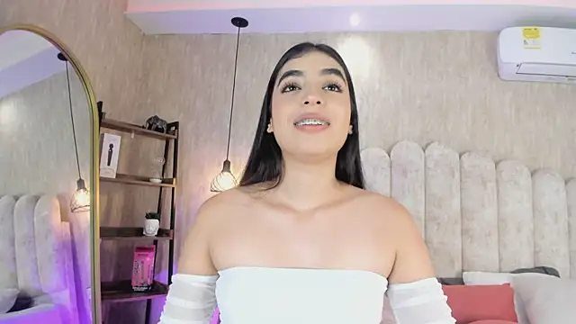 MariamNur_ webcam