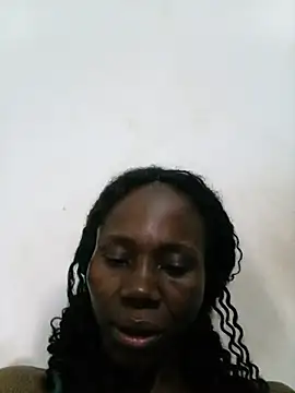 Prittty_slim_pussie webcam