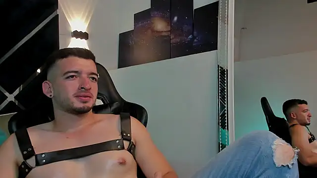 Logan_WolfJS webcam