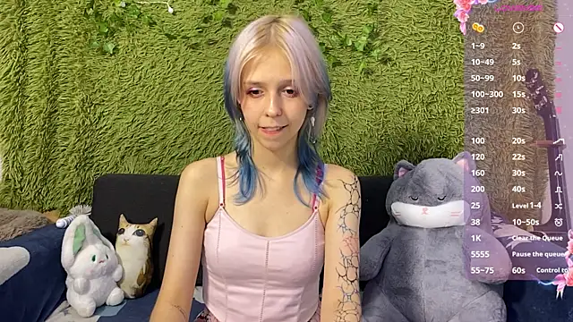 LuniBless live cam on StripChat