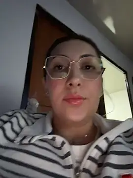 KittyObsession live sex cam