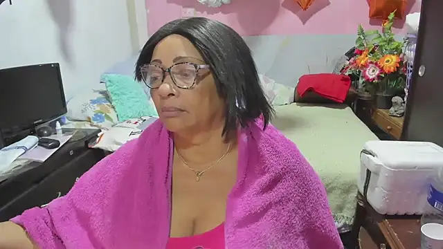 Mrs_mommy_ webcam