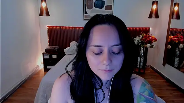 KatherineBond webcam