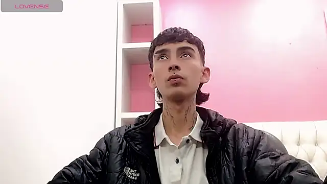 ttimy_x_boy webcam