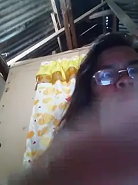 Huge_mama69 webcam