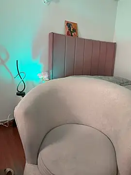 elegant__rouse webcam