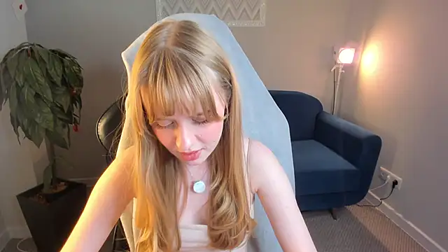 Victori_Fox webcam