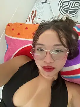 AliciaWhite_nt webcam