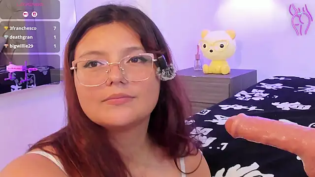 Miss_Kloee webcam