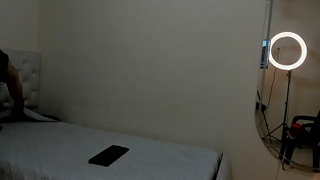 Mheysam_Youngerx webcam