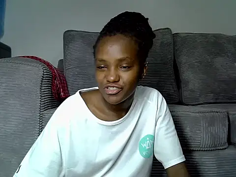 Lynne_pretty4 webcam