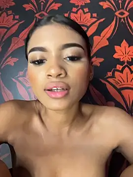 HeyBunnyXXX webcam