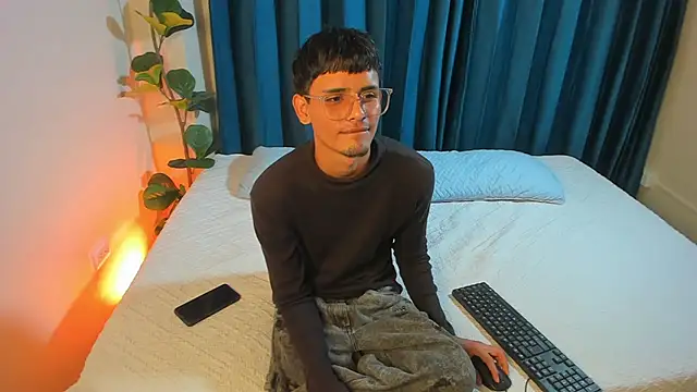 hell_Dantex webcam
