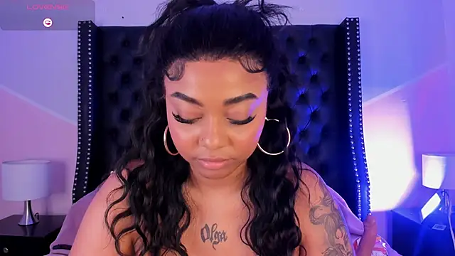 Scarlett_Valet webcam